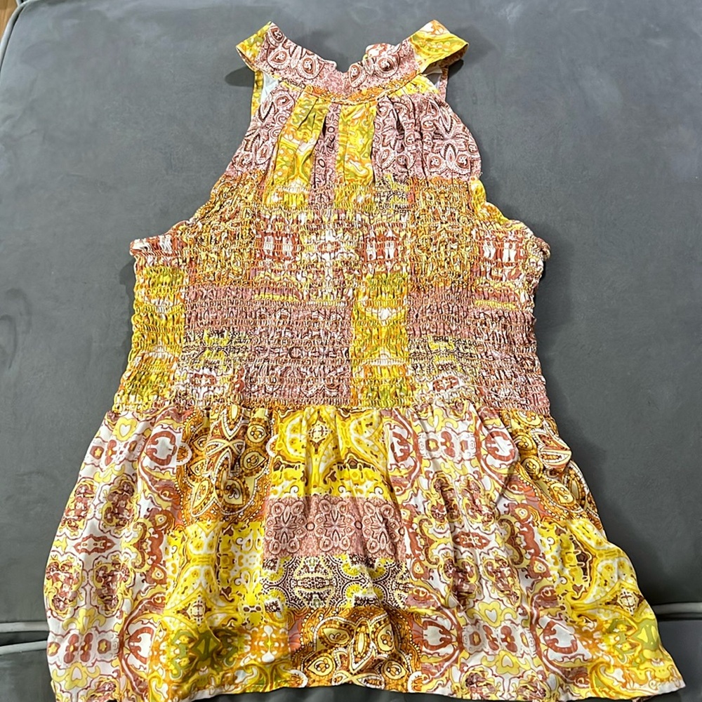 Christian Siriano XS halter top 2 buttons back neck yellow brown